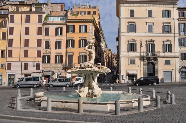 Fontana di piazza colonna i Rom — Stockfoto