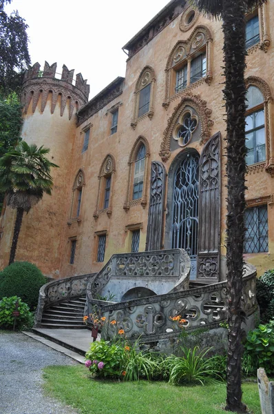 Castello del roccolo em caraglio — Fotografia de Stock