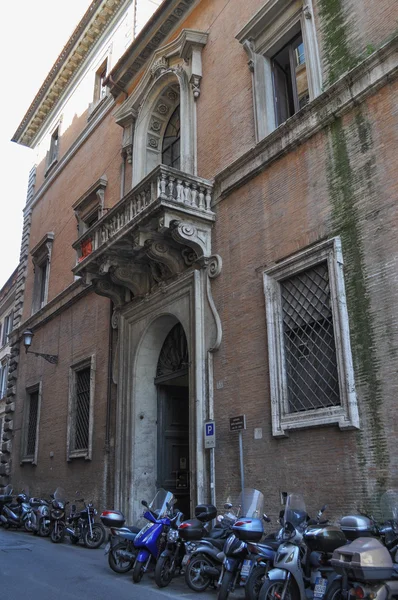 Palazzo della Sapienza in Rom宫德萨皮恩扎在罗马 — 图库照片