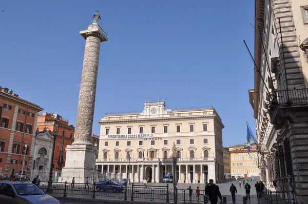 Piazza colonna v Římě — Stock fotografie