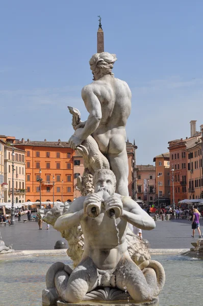 Fontana van de vier rivieren in rome — Stockfoto