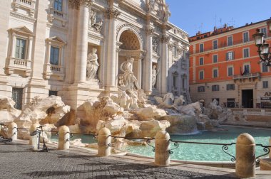 ROME, ITALY - CRCA AĞUSTOS 2020: Trevi Çeşmesi (Fontana di Trevi)