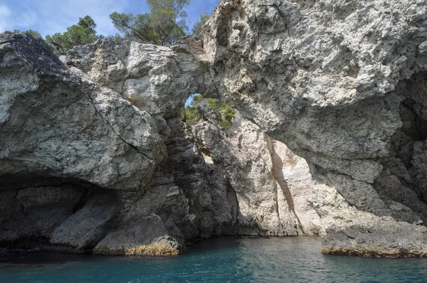 Witte Kliffen Vanaf Zee Vieste Italië — Stockfoto