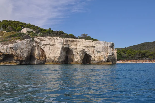 Vita Klippor Och Havsgrottor Vieste Italien — Stockfoto