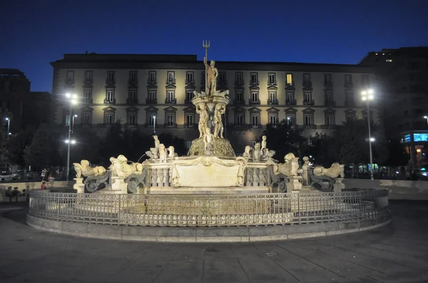 Naples Itália Circa Agosto 2020 Fonte Netuno Durante Noite — Fotografia de Stock