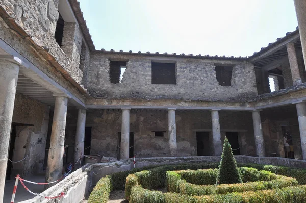 Ruinas Del Sitio Arqueológico Antigua Ciudad Romana Pompeya Enterradas Bajo —  Fotos de Stock