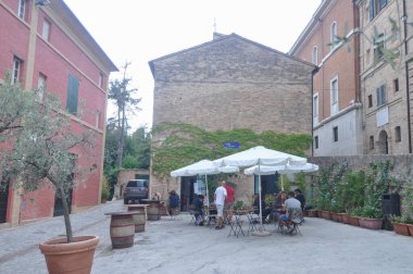 RECANATI, İTALYA - CIRCA AĞUSTOS 2020: Şehir manzarası