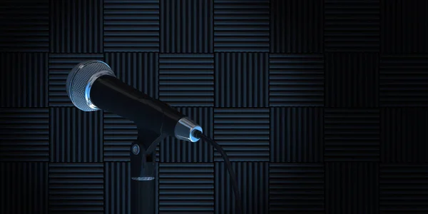 Modern Krom Mikrofon Siyah Akustik Köpük Panellerinin Önünde Arka Plan — Stok fotoğraf