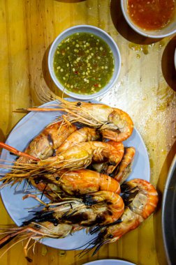 Izgara Dev Nehir Karidesi. Deniz ürünleri sosu, Tayland mutfağı, Tayland yemeği..