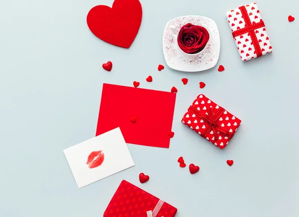Flache Lagekompositionen Mit Geschenkboxen Valentinstag Getränkekonzept Romantik Überraschung Banner Flyer — Stockfoto