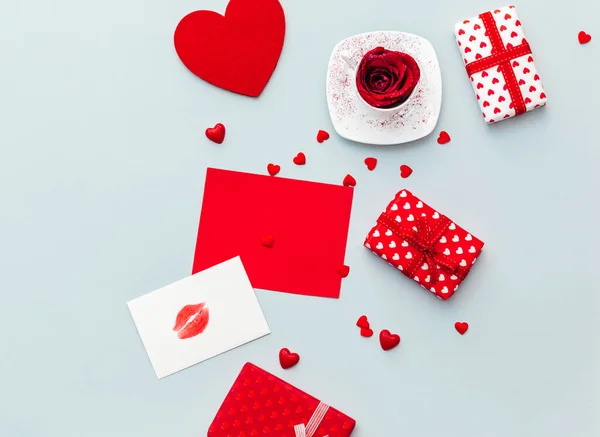 Piatto Composizioni Laiche Con Scatole Regalo San Valentino Concetto Bevanda — Foto Stock