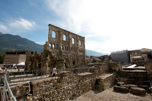 Aosta - romersk teater — Stockfoto