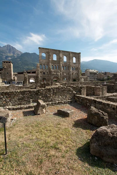 Aosta - Римский театр — стоковое фото