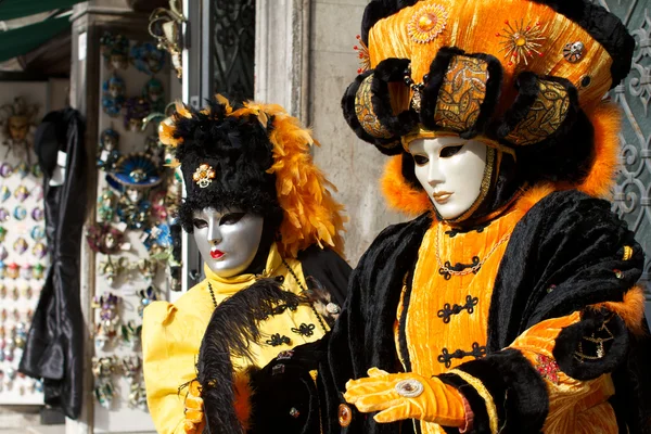 Venetian Carnival mask in Venice — Stock Photo, Image