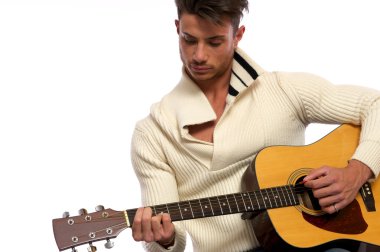solak gitar çalan