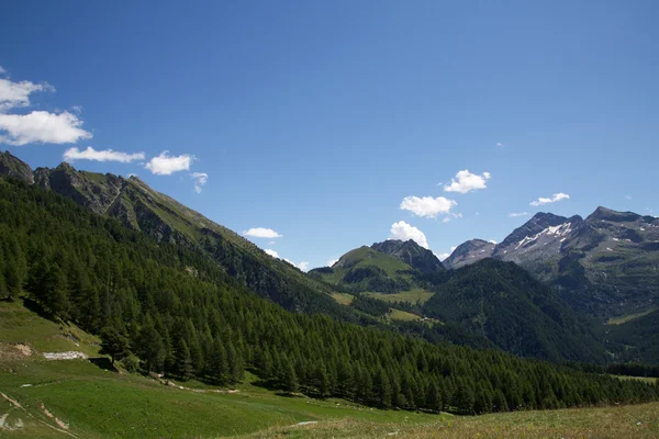 Brusson estoul - das Aostatal — Stockfoto
