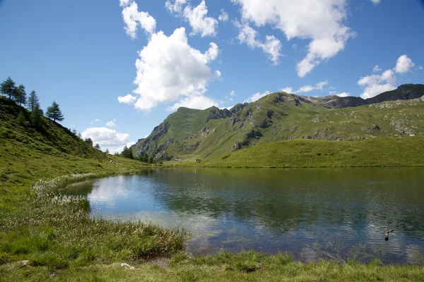 Literan Lake - Aosta Valley it — Stockfoto