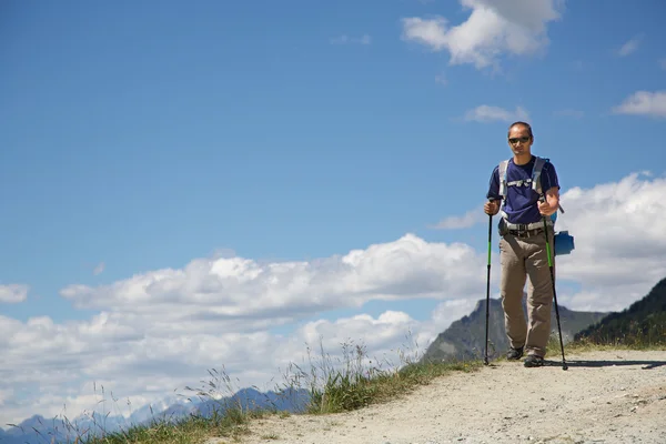 Wandelen in de Alpen — Stockfoto