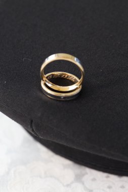 Evlilik yüzükleri.