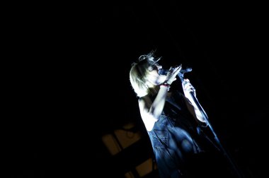 Irene grandi konserinde canlı