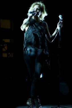 Irene grandi konserinde canlı
