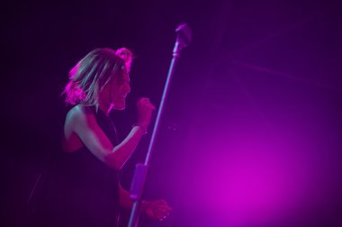 Irene grandi konserinde canlı