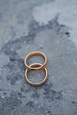 Evlilik yüzükleri.