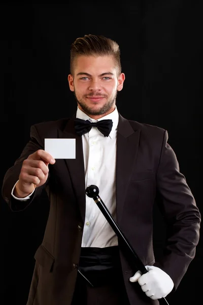 Hombre mostrando tarjeta de visita — Foto de Stock