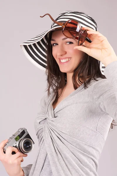 Model with sunglasses and hat — Stock Photo, Image