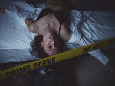 Olay Yeri İnceleme: Yatakta yatan ölü kadın