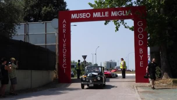 Juni 2022De Jaarlijkse Rally Van Vintage Auto 1000 Mijl Brescia Rechtenvrije Stockvideo
