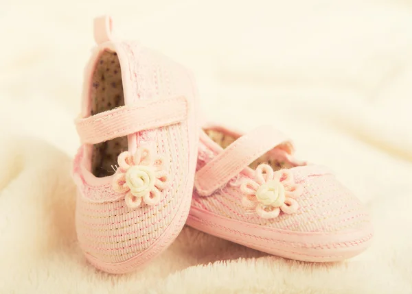 Baby booties shoes for newborn girl — Stock Photo, Image