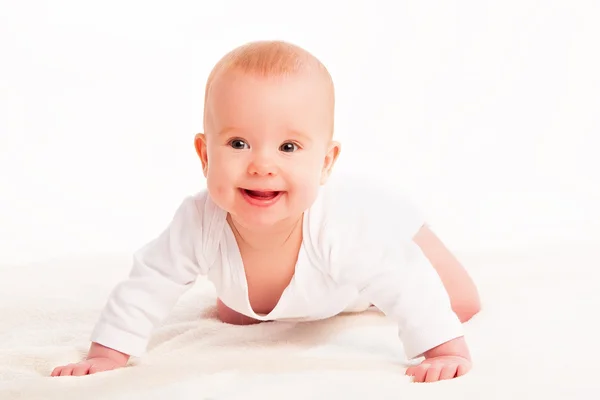 Glad söt baby på vit bakgrund — Stockfoto