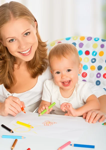 Mother and baby draw color pencil — Stock Photo, Image