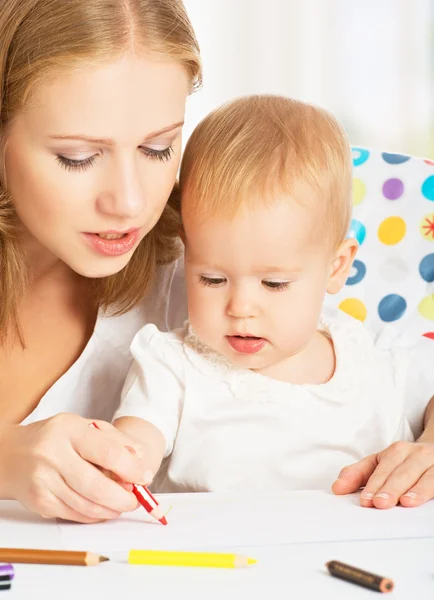 Mother and baby draw color pencil — Stock Photo, Image