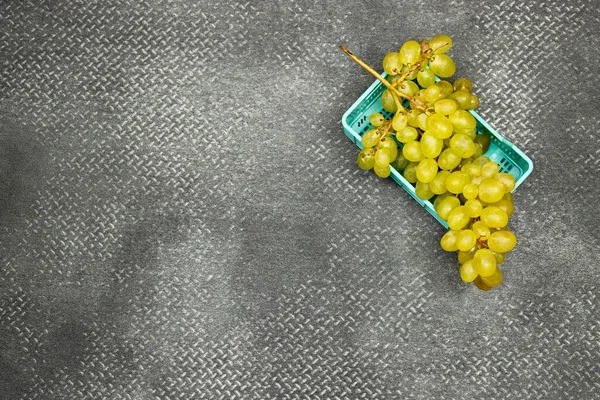 Свежий Зеленый Желтый Виноград Корзине — стоковое фото