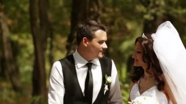 damat ve gelin durdu ve spin