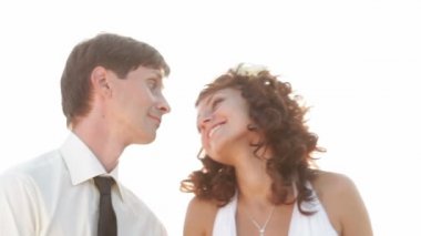 gün batımında yeni evliler