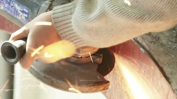 Angle grinder — Stock Video