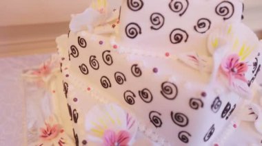 geleneksel düğün pastası