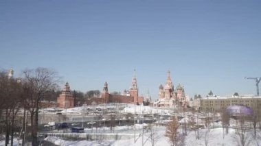 Kremlin 'in ve donmuş olanın manzarası