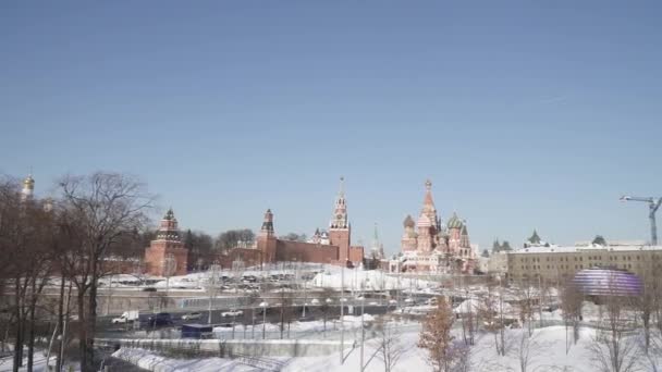 Vista do Kremlin e do congelado — Vídeo de Stock