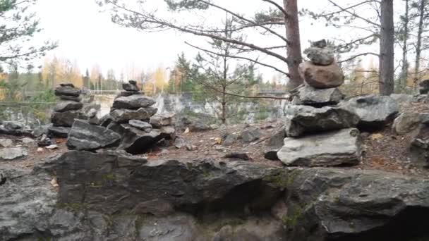 Pyramids of stones in Mountain Park — Stock Video