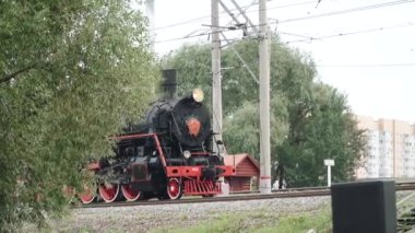 Uluslararası demiryolu ekipmanları ve teknoloji fuarı Fuarı 1520. Dinamik sergi. SSCB ve Rusya 'nın tarihi ve eski buhar lokomotifleri