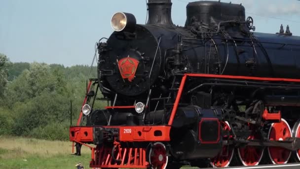 Διεθνής έκθεση σιδηροδρομικού εξοπλισμού και τεχνολογιών Expo 1520. Δυναμική έκθεση. Ιστορικές και παλαιές ατμομηχανές της ΕΣΣΔ και της Ρωσίας — Αρχείο Βίντεο