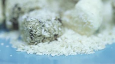 Masada uzun haşlanmış pirinç.