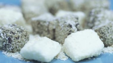 Masada uzun haşlanmış pirinç.