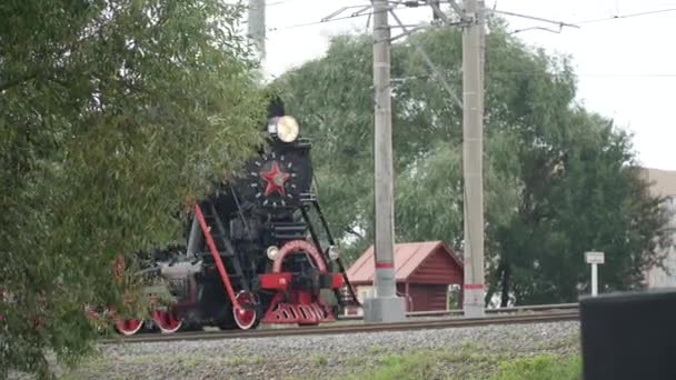 国际铁路设备与技术博览会1520 。动态展示。苏联和俄罗斯的历史和旧蒸汽机车 — 图库视频影像