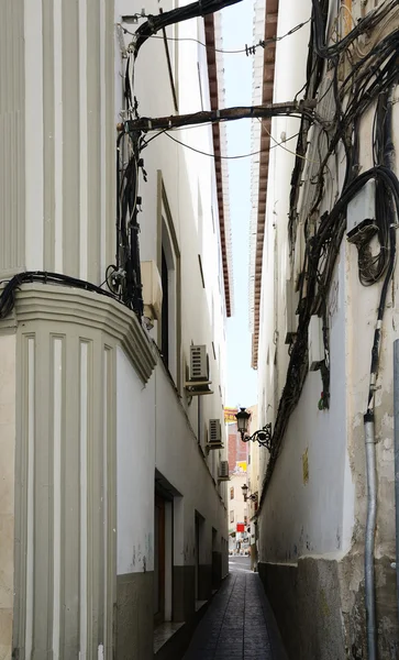 eski İspanyol şehir baza dar sokak