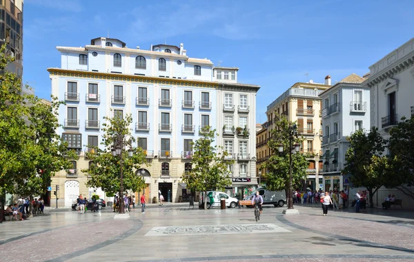 Stadsplein in spring granada — Stockfoto